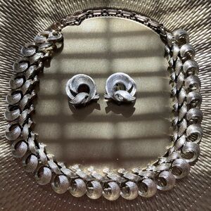 Lisner Necklace and Earring Set